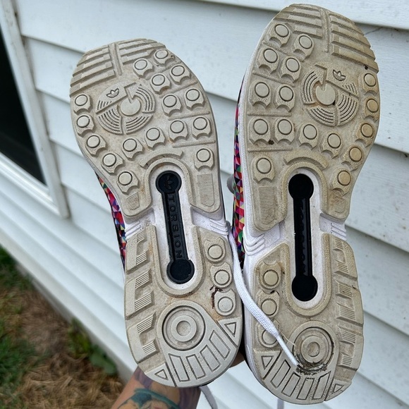 - PRE OWNED MEN’S ADIDAS ZX FLUX MULTICOLOR PRISM size 8 1/2 - Picture 16 of 16